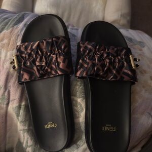 Fake Fendi Black and Brown Women's Slide Sandals